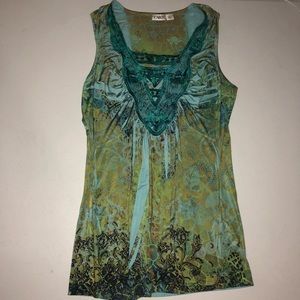 ✨EUC Green and Blue Top